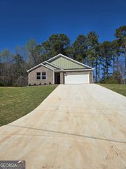 239 Swan Lake Road, Stockbridge, GA 30281