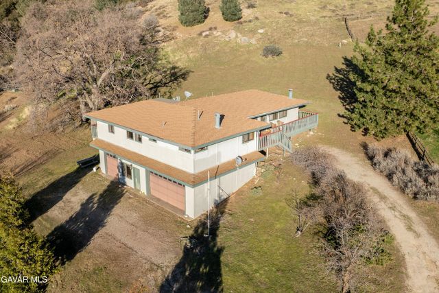 26181 Bear Valley Road, Tehachapi, CA 93561