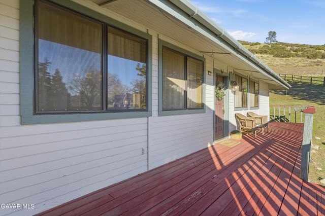 26181 Bear Valley Road, Tehachapi, CA 93561