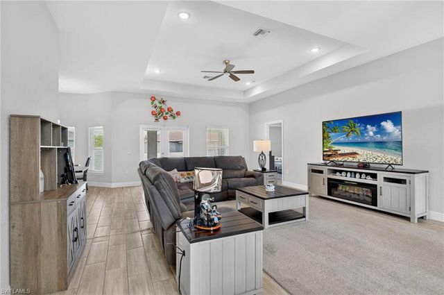 2729 5th TER, Cape Coral, FL 33993