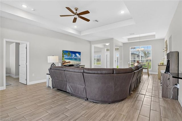 2729 5th TER, Cape Coral, FL 33993