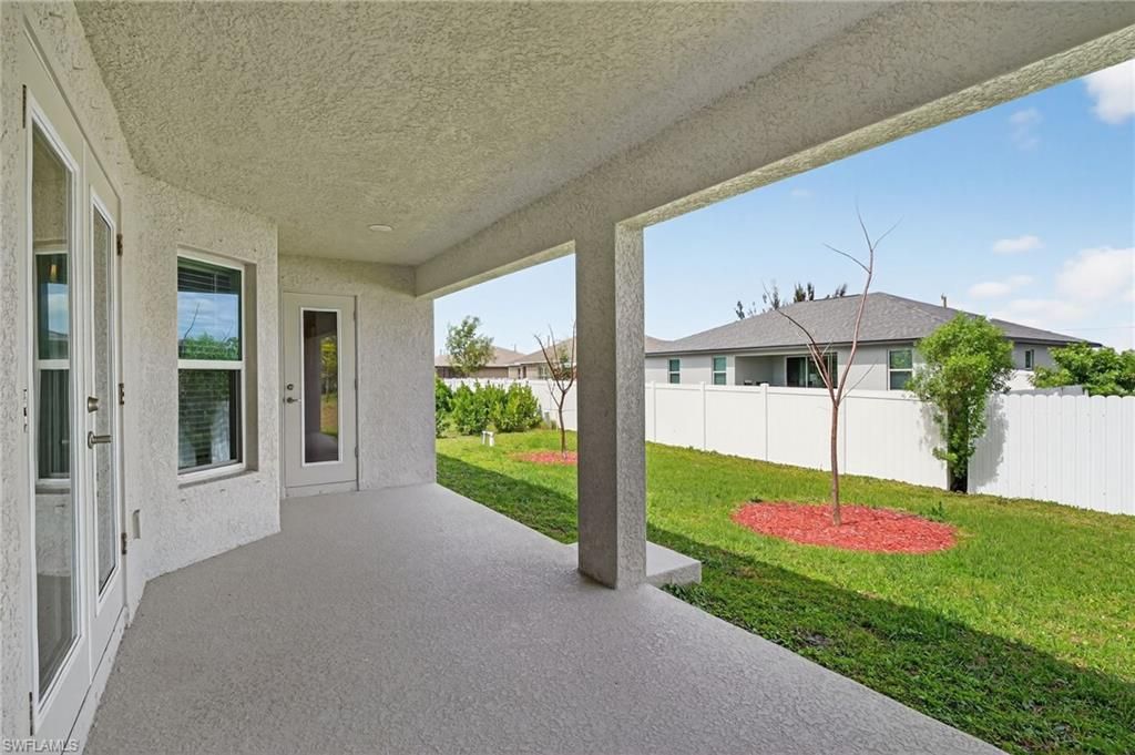 Image 35 of property listing at 2729 5th TER, Cape Coral, FL 33993