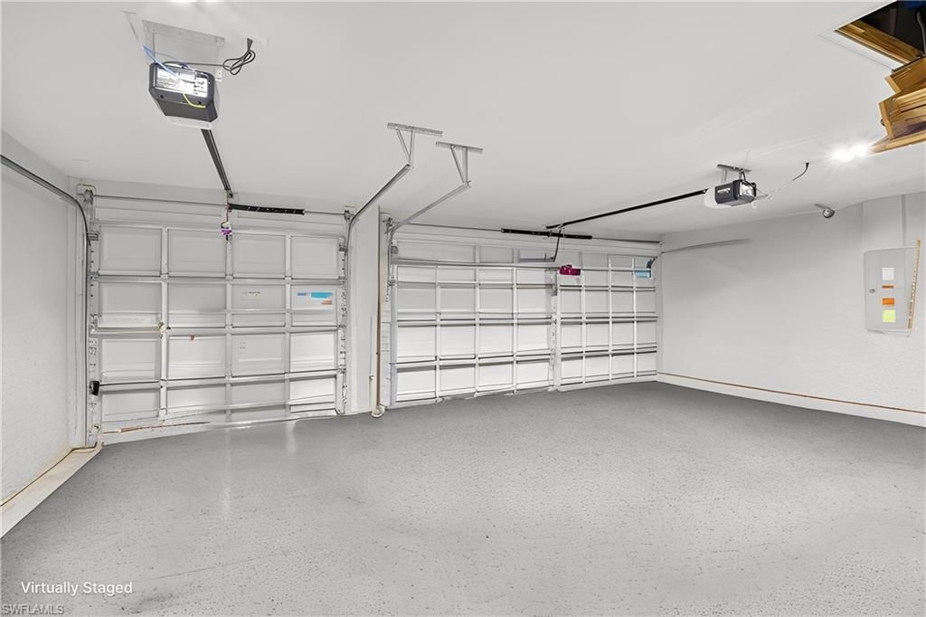 Image 43 of property listing at 2729 5th TER, Cape Coral, FL 33993