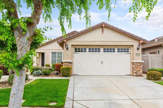 2053 Shady Oak St, Manteca, CA 95336