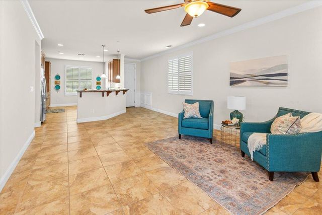 2053 Shady Oak St, Manteca, CA 95336