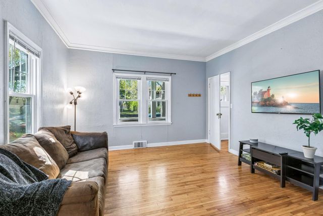 1505 Sherburne Avenue, Saint Paul, MN 55104