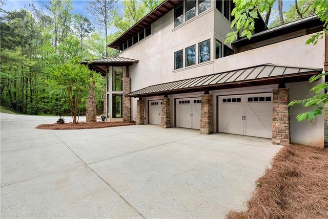 6960 Riverside Drive, Atlanta, GA 30328