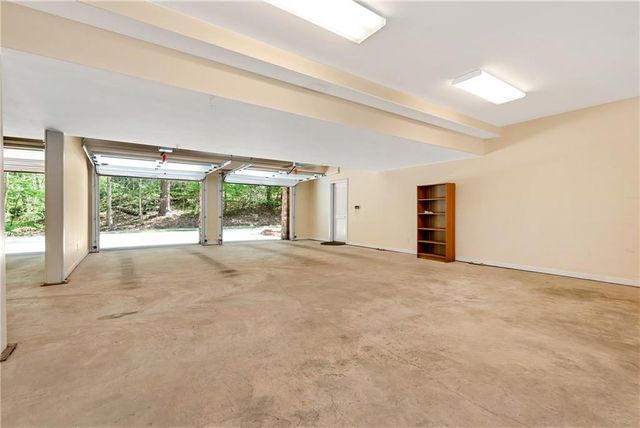 6960 Riverside Drive, Atlanta, GA 30328