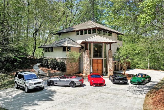6960 Riverside Drive, Atlanta, GA 30328