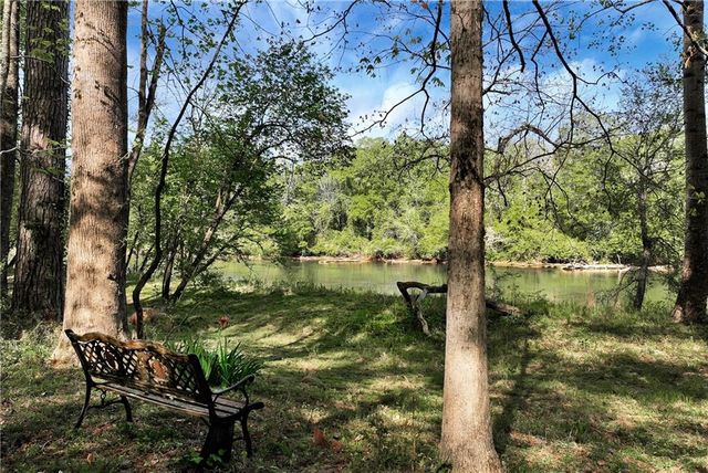 6960 Riverside Drive, Atlanta, GA 30328