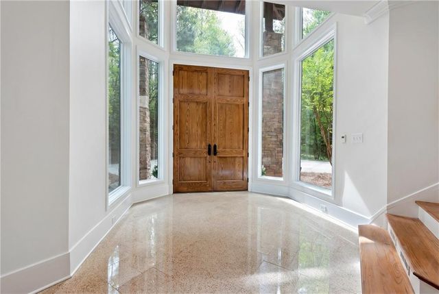6960 Riverside Drive, Atlanta, GA 30328
