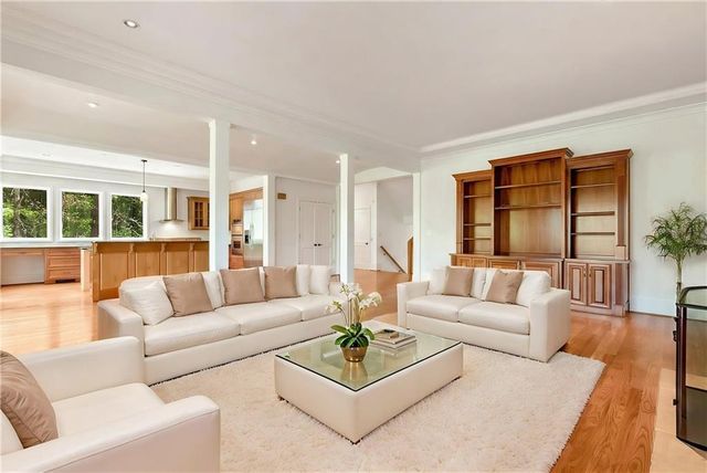 6960 Riverside Drive, Atlanta, GA 30328