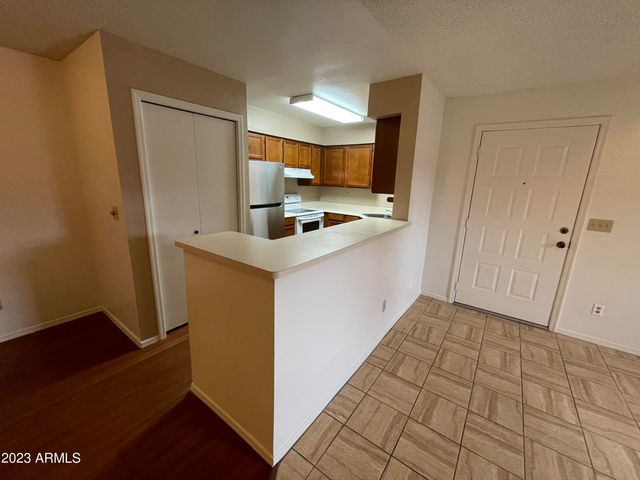 533 W GUADALUPE Road 1094, Mesa, AZ 85210