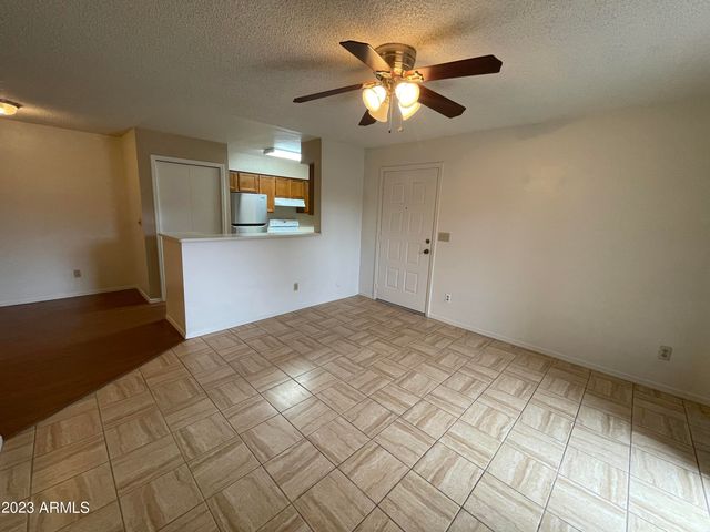 533 W GUADALUPE Road 1094, Mesa, AZ 85210