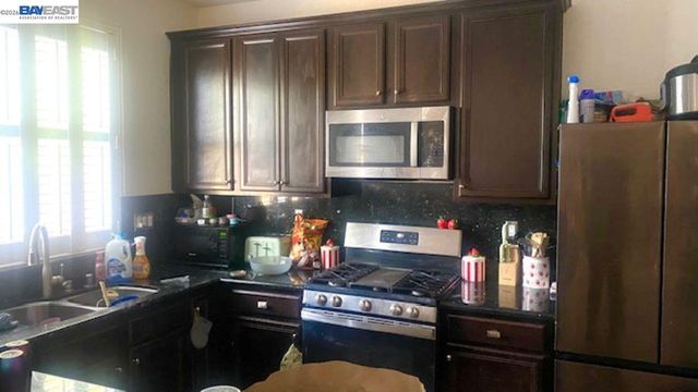 2648 Hayden Brook Dr, Stockton, CA 95212