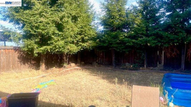 2648 Hayden Brook Dr, Stockton, CA 95212