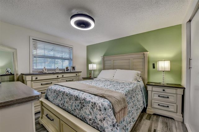 8845 AUBURN WAY, Tampa, FL 33615