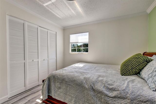 8845 AUBURN WAY, Tampa, FL 33615