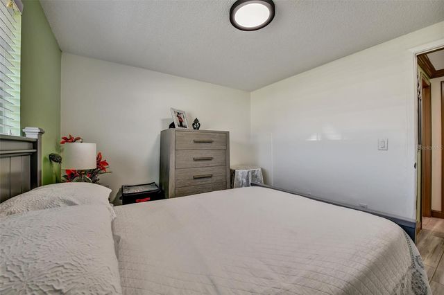 8845 AUBURN WAY, Tampa, FL 33615
