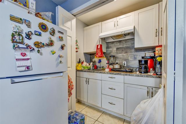 8845 AUBURN WAY, Tampa, FL 33615