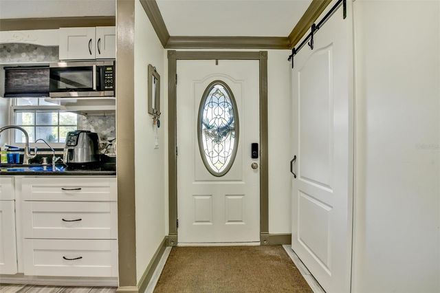 8845 AUBURN WAY, Tampa, FL 33615