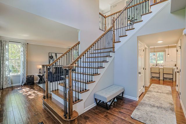 7 Tournament Drive S, Hawthorn Woods, IL 60047