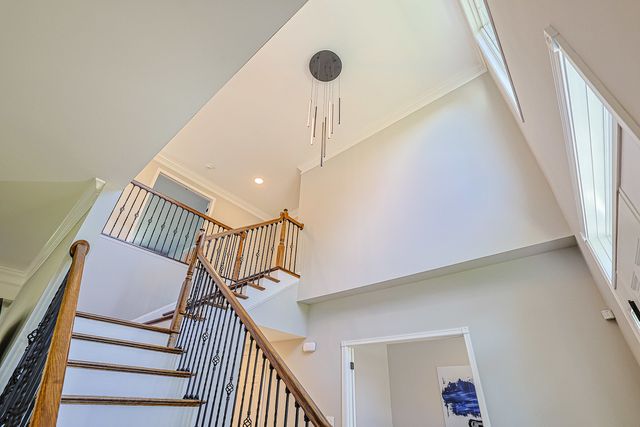 7 Tournament Drive S, Hawthorn Woods, IL 60047