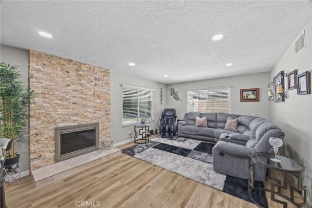 256 N Quail Lane, Orange, CA 92869