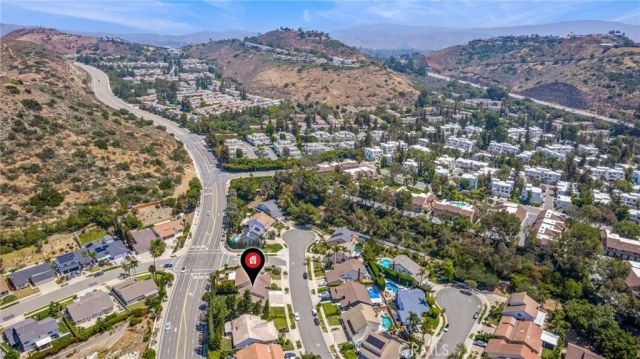 256 N Quail Lane, Orange, CA 92869