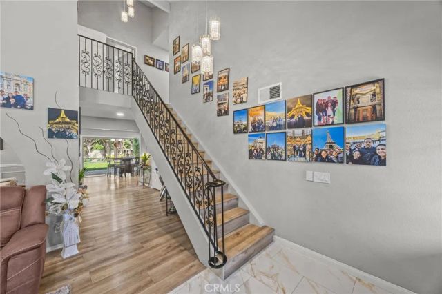 256 N Quail Lane, Orange, CA 92869