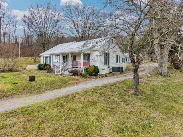 11594 Beersheba Hwy, Mcminnville, TN 37110
