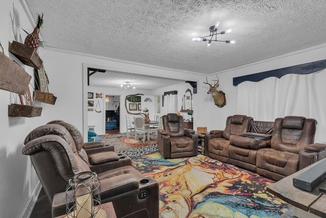 11594 Beersheba Hwy, Mcminnville, TN 37110