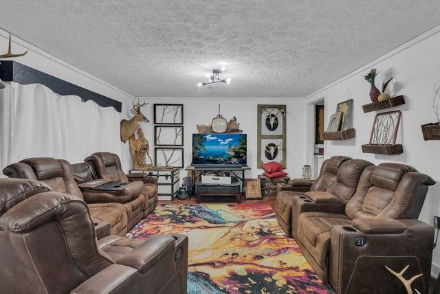 11594 Beersheba Hwy, Mcminnville, TN 37110