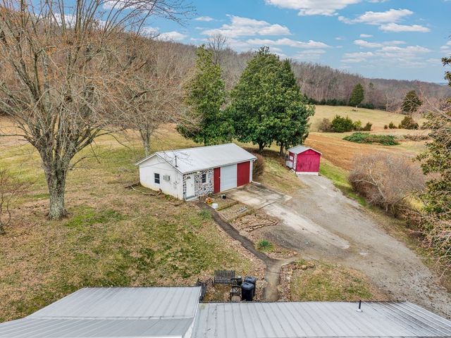 11594 Beersheba Hwy, Mcminnville, TN 37110