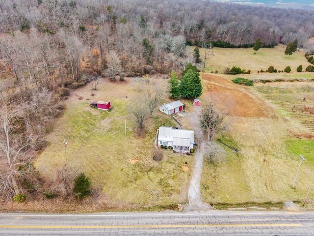 11594 Beersheba Hwy, Mcminnville, TN 37110