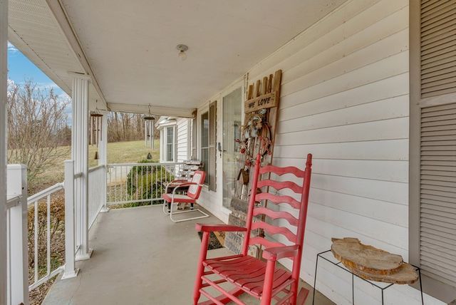 11594 Beersheba Hwy, Mcminnville, TN 37110