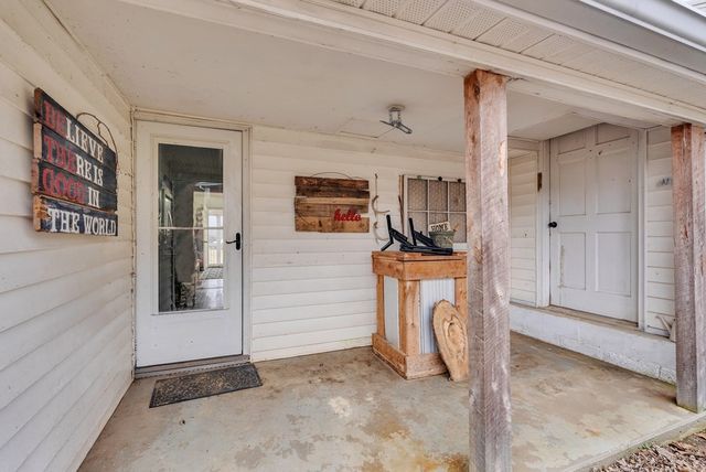 11594 Beersheba Hwy, Mcminnville, TN 37110