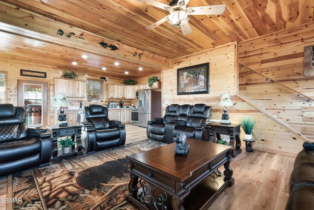 2822 Seth Road, Pigeon Forge, TN 37863
