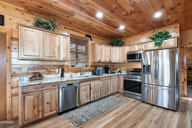 2822 Seth Road, Pigeon Forge, TN 37863
