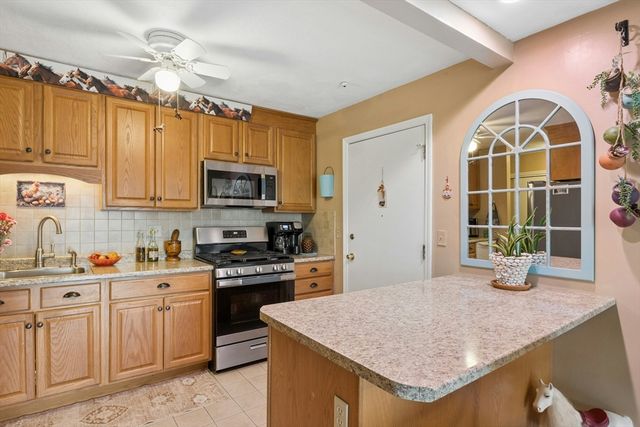 395 Merrimack St 42, Methuen, MA 01844