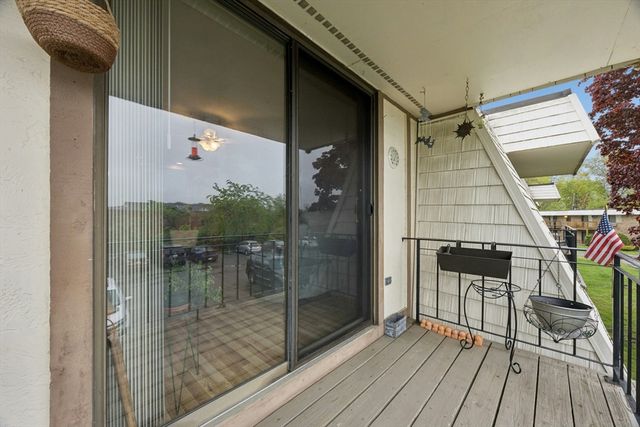 395 Merrimack St 42, Methuen, MA 01844