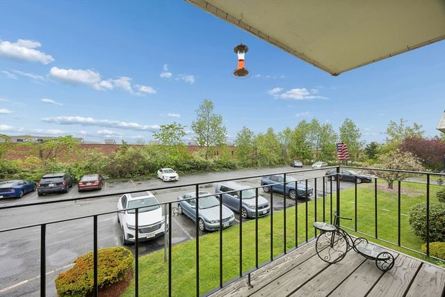 395 Merrimack St 42, Methuen, MA 01844