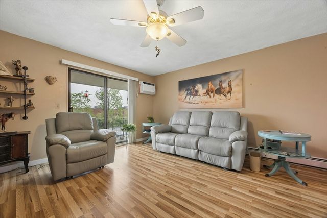 395 Merrimack St 42, Methuen, MA 01844