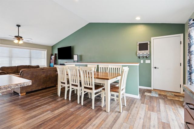 703 Juniper Drive, Independence, IA 50644