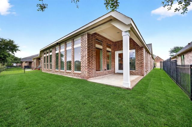 26303 Serenity Oaks Drive, Richmond, TX 77406