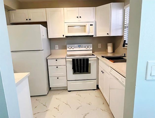 4640 W Lucerne Lakes Blvd Boulevard 505, Lake Worth, FL 33467
