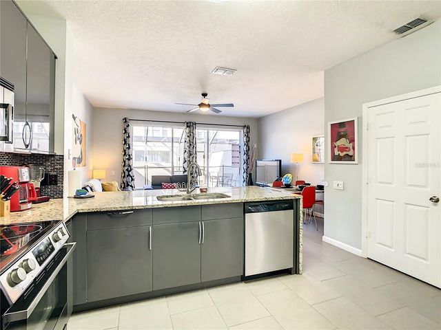 2367 SILVER PALM DRIVE, Kissimmee, FL 34747