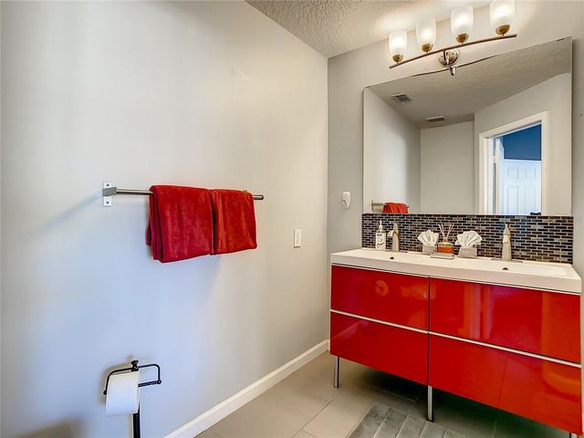 2367 SILVER PALM DRIVE, Kissimmee, FL 34747