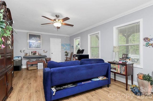 8301 Washington Boulevard, Charlotte, NC 28262