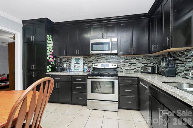 8301 Washington Boulevard, Charlotte, NC 28262